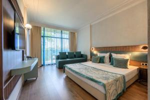 Kristal Hotel -inclusive - Fully renovated