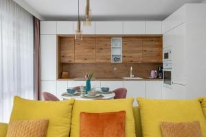 Rodzinny Apartament z Parkingiem w Kołobrzegu by Noclegi Renters