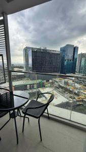 Luxury Hotel-Style Suite in the Heart of BGC