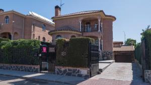 Casa Espada Tizona by Toledo AP