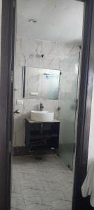 krishna kunj stay