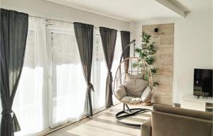 Lovely Apartment In Kucice With Wifi