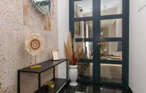 Lovely Apartment In Kucice With Wifi