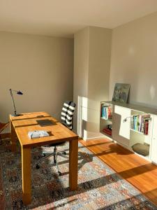 Renovated Flat With Pool Access In Østerbro