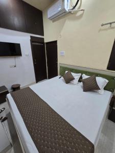 Poonam P Guest House