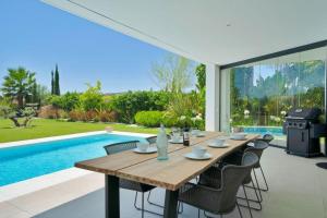 Luxurious 7-Bedroom Holiday House with Private Pool in Alicante