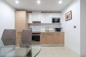 Vauxhall Pier Apartments