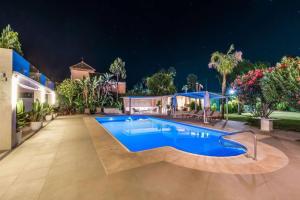 Luxurious 7-Bedroom Holiday House with Private Pool in Estepona