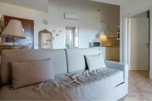 GuestHost - Lovely Flat with Terrace and Solarium