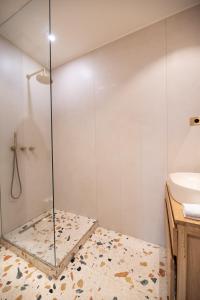 Luxury Apartment in Paris by Eiffel Tower