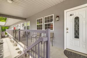 Walkable Retreat Near The Island! Gateway to GSMNP