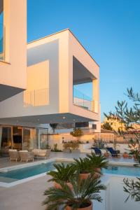 White One Villa