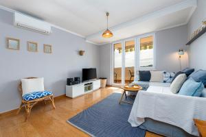 Golden Cove Apartment