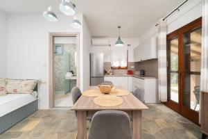 Giola Bungalows Sirines
