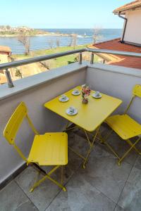 Sea View Luxury Apartments- Golden Sunset Luxury Suite