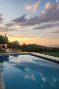 Villa Amfiario - Luxury & Breathtaking views under the Attica Sun!