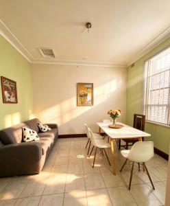 Burwood centre share stay