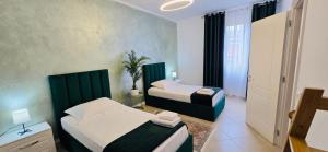 Elegante Apartment Center