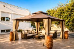 Private Suite in Villa Sapphire - Terrace & Pool