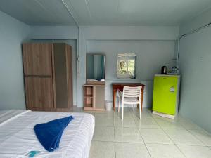 Naiharn On The Rock Resort Phuket
