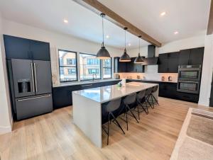 Alcove 74 by SummitCove Lodging
