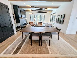 Alcove 74 by SummitCove Lodging