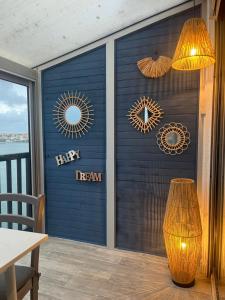 1-bedroom sea-view apartment with terrace, sleeps 4