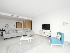 Marina View Luxury 2BR Apartment