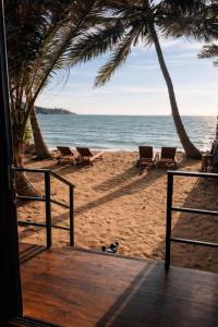 Boxed Breeze Beach Apartments Mirissa