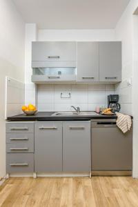 Cozy Central Rooms