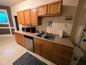 Spacious Charming 4 BR near Downtown