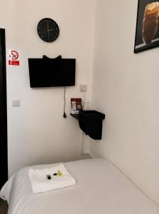 18 Budget Inn