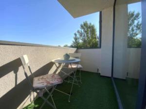 Apartamentai su baseinu