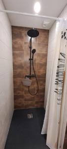 Spacieux logement 1 chambre et terrasse