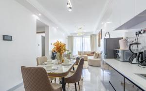 2BR in kilimani near yaya centre , Pool & Wifi
