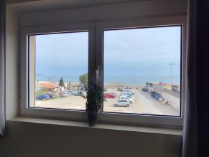 Beachfront Kalas Suites & Apartments