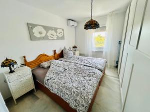Ferienwohnung Casa Maria, Poolblick, Strandnah