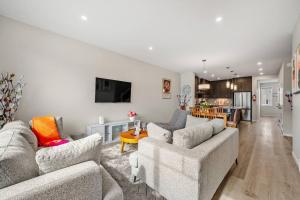 Corner Glen Retreat | 6BR | Sleeps 12