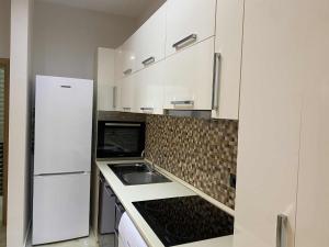 Central Luxury Apartment in Skopje with Parking