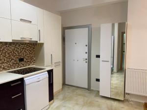 Central Luxury Apartment in Skopje with Parking