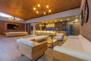 Casa Verona, rural charm among green mountains