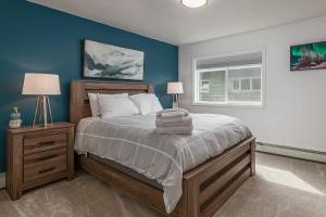 Bootleggers Condo 2 Bedroom Modern Condo in Heart of Downtown