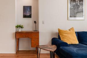 Bootleggers Condo 2 Bedroom Modern Condo in Heart of Downtown