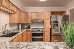 Bootleggers Condo 2 Bedroom Modern Condo in Heart of Downtown