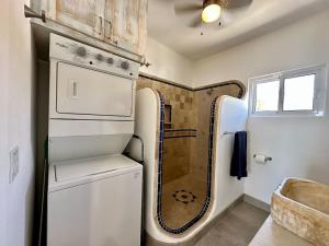 Oceanfront Condo Patio and shared Pool Casita Mar y Sol