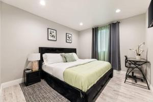Modern 3 Bedroom Home Near SoFi Stadium LAX and Downtown LA Comfortable Stay Sleeps 6