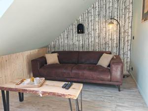 La Cabane 3 étoiles et LAtelier 4 étoiles appartements jusquà 9 personnes