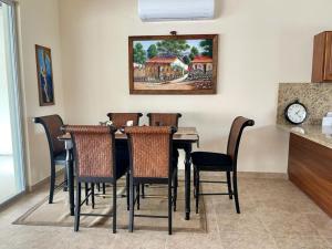 4 Bedroom Downtown Los Barriles Casa Pina