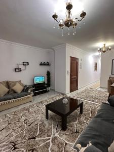 Spacious Apartment In 6 October