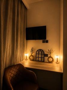 FortuneStays City River View Studio